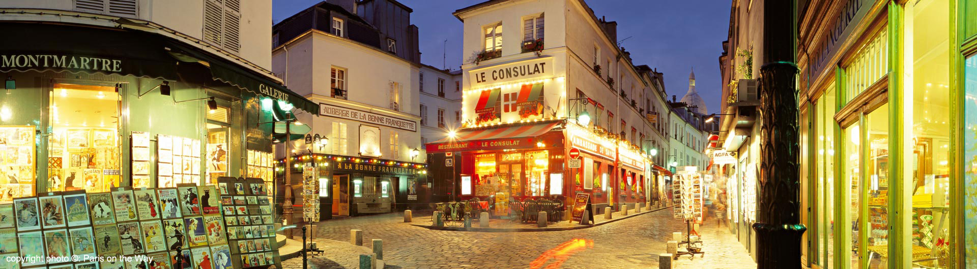 Montmartre BY NIGHT